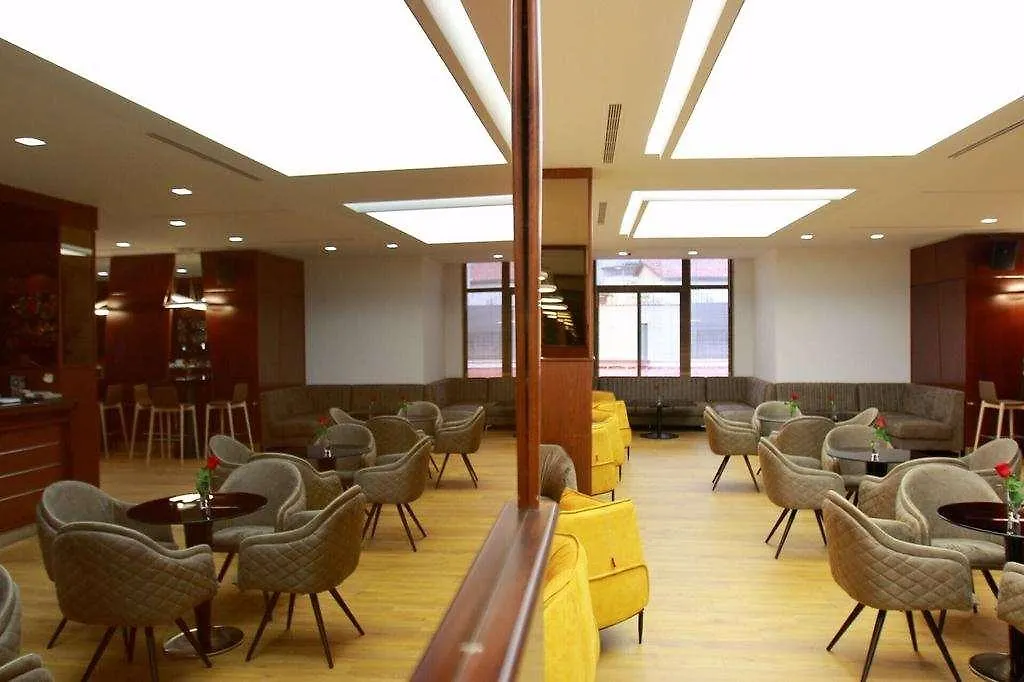 Fieri Hotel Fier 0*,  Albania